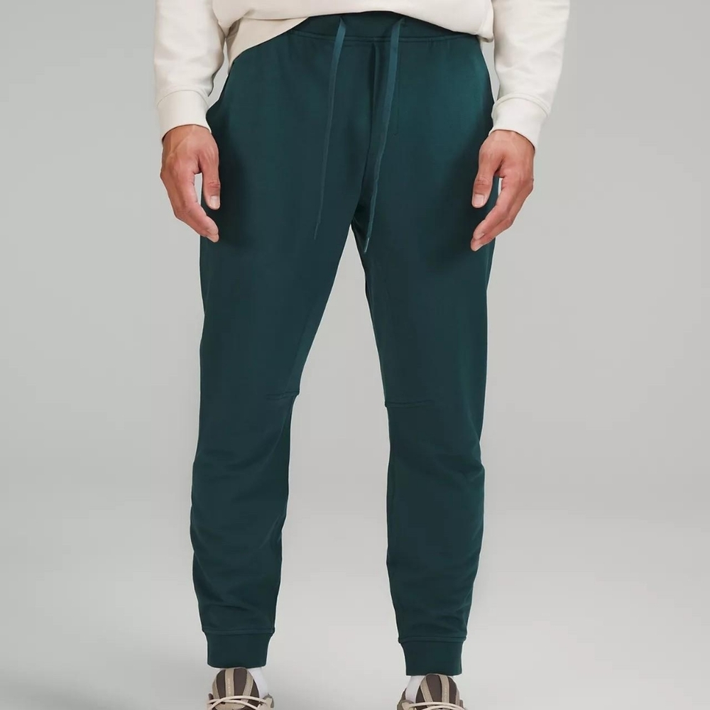 New without tags Men's Lululemon joggers